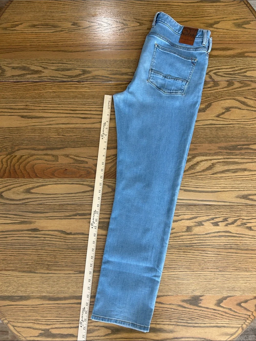 Tommy Bahama Men’s Light Blue Jeans, 36x32, small snag (see pictures)